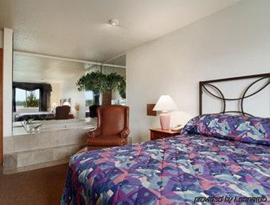 Super 8 By Wyndham Motel